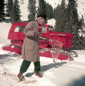 1954 1955 05 Ski Crazy (14s)